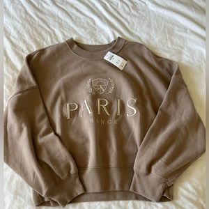 Abercrombie graphic cropped crew sweater size Large